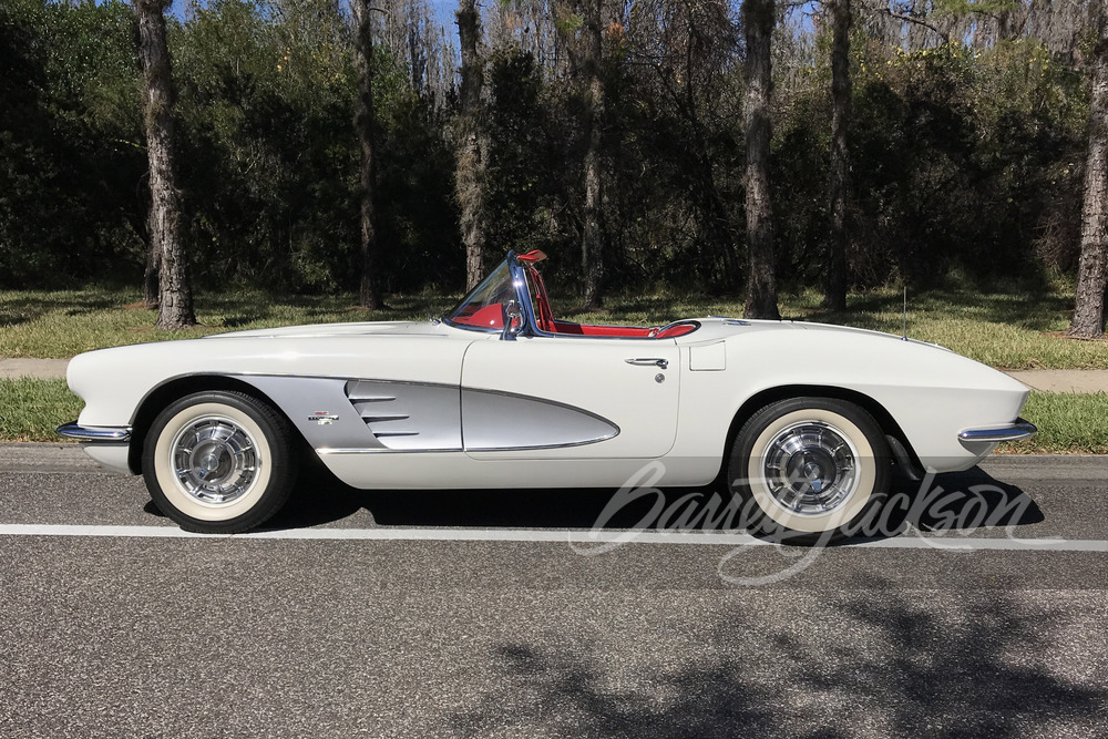 1961 CHEVROLET CORVETTE 283/270 CONVERTIBLE - Side Profile - 241355