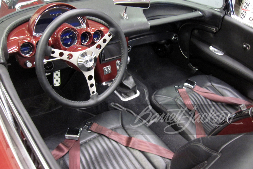 1960 CHEVROLET CORVETTE CUSTOM CONVERTIBLE - Interior - 241377