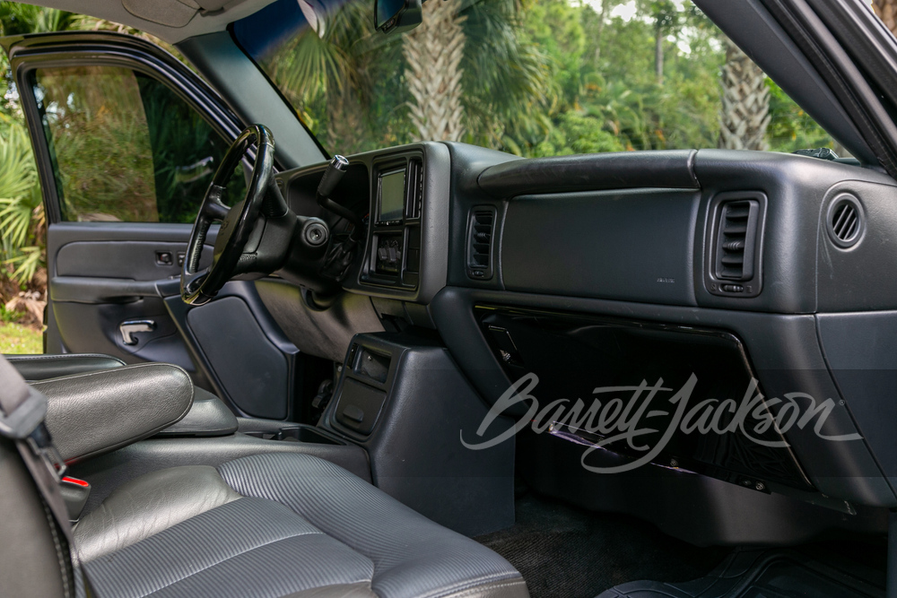 2001 CHEVROLET K3500 CREW CAB DUALLY CUSTOM PICKUP - Interior - 241436