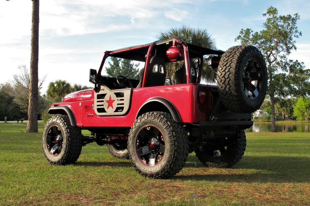 1985 JEEP CJ7 CUSTOM SUV - Rear 3/4 - 241446
