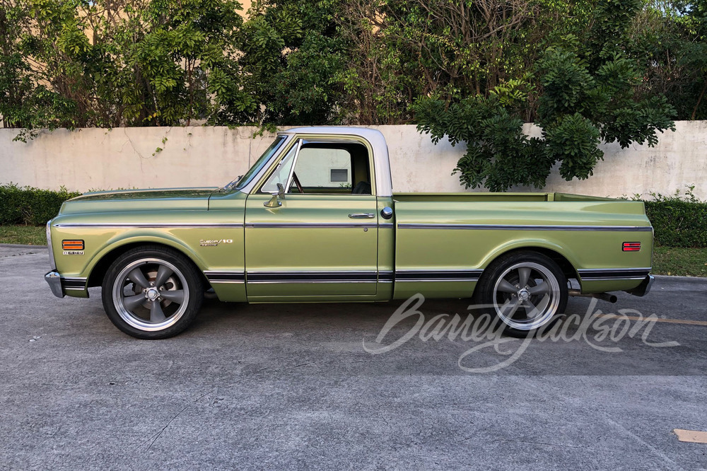 1972 CHEVROLET C20 PICKUP - Side Profile - 241578