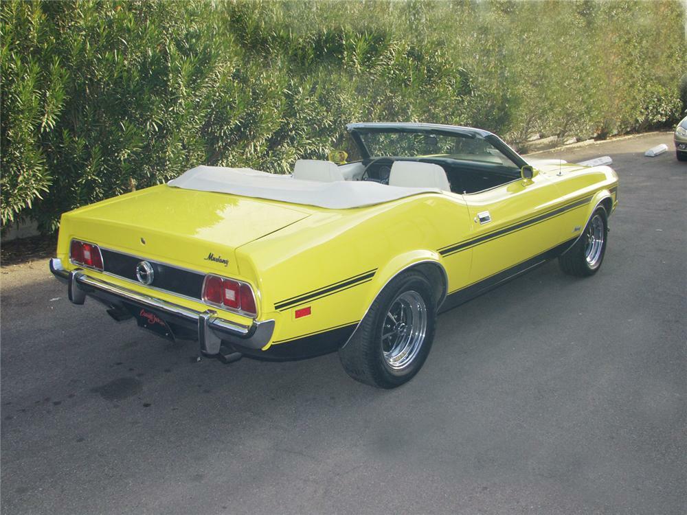 1973 FORD MUSTANG CONVERTIBLE - Rear 3/4 - 24162