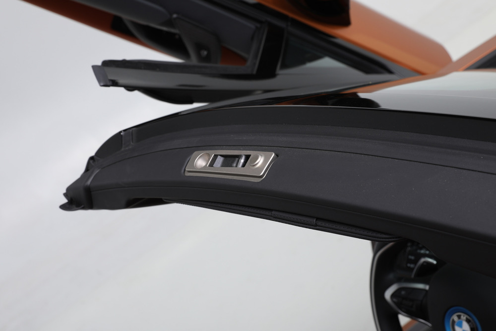 2019 BMW i8 ROADSTER - Misc 16 - 242130