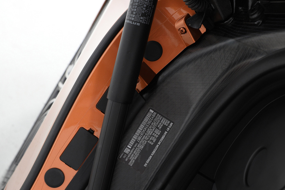 2019 BMW i8 ROADSTER - Misc 37 - 242130