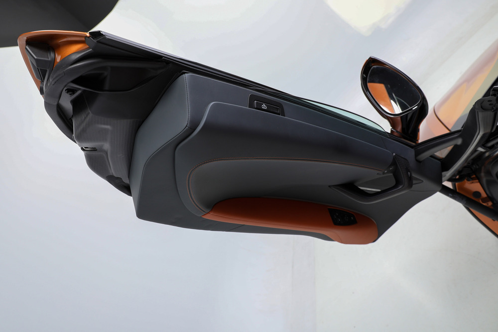 2019 BMW i8 ROADSTER - Misc 38 - 242130