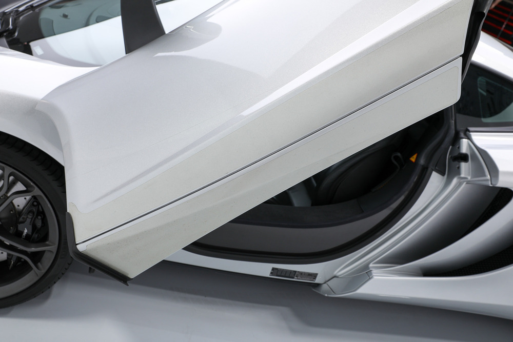 2012 MCLAREN MP4-12C - Misc 40 - 242438