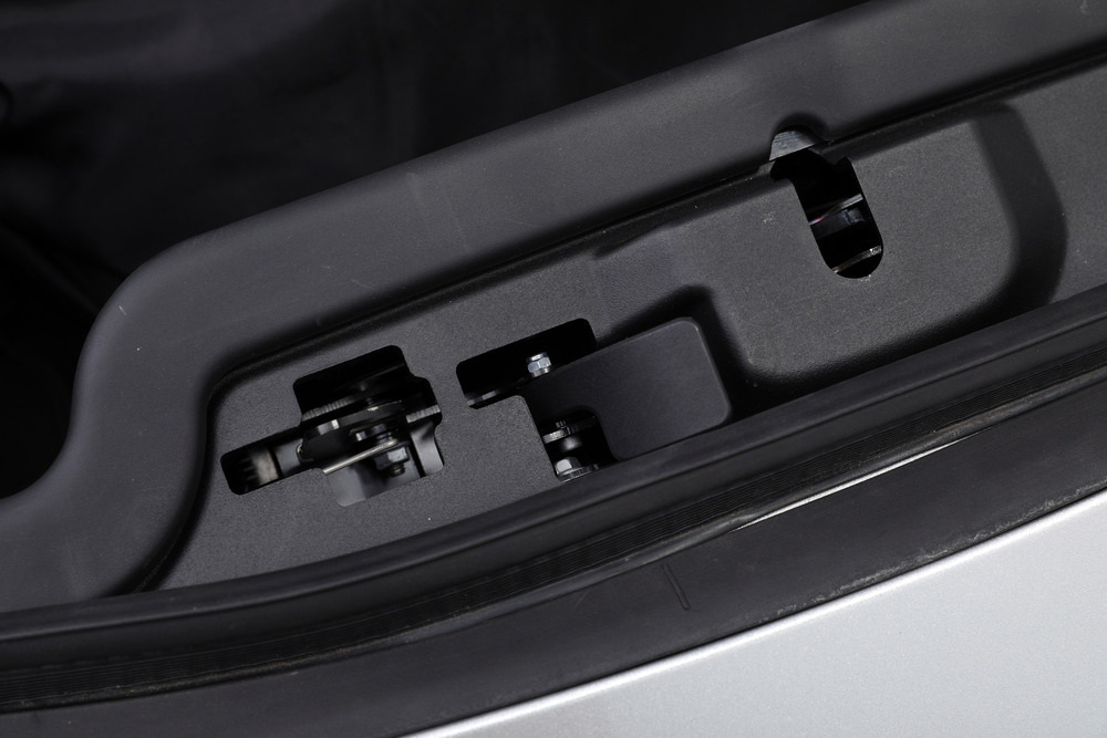 2012 MCLAREN MP4-12C - Misc 25 - 242438