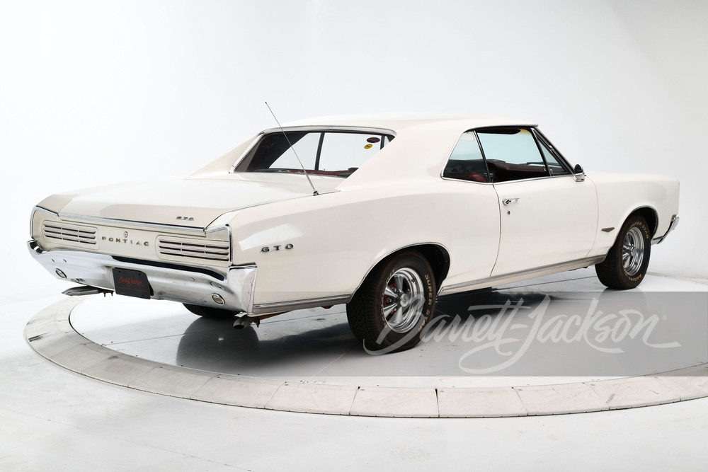 1966 PONTIAC GTO - Rear 3/4 - 242939