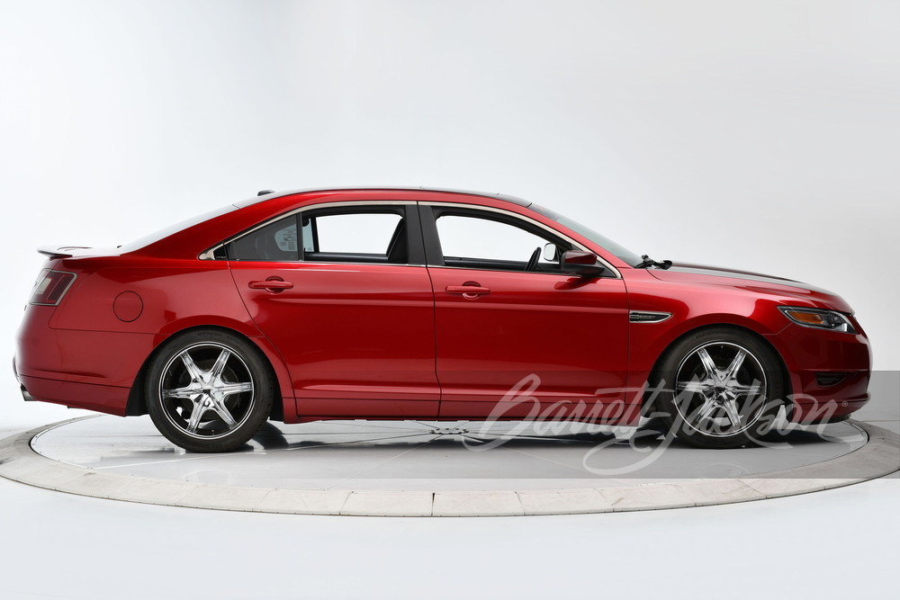2010 FORD TAURUS SHO CUSTOM SEDAN - Side Profile - 242949