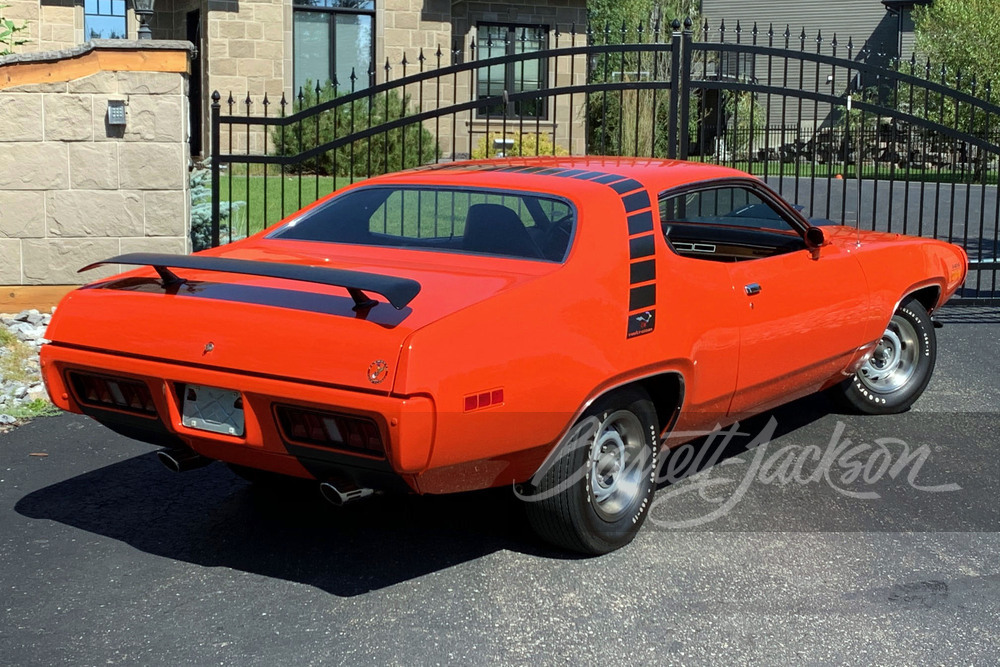 1971 PLYMOUTH ROAD RUNNER - Rear 3/4 - 242999