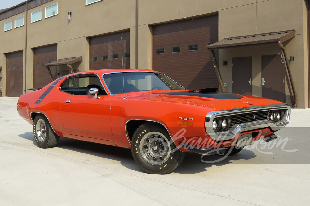 1971 PLYMOUTH ROAD RUNNER - Front 3/4 - 243010