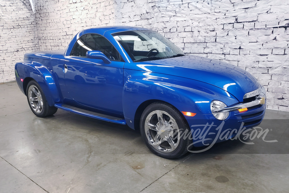 2006 CHEVROLET SSR PICKUP - Front 3/4 - 243025