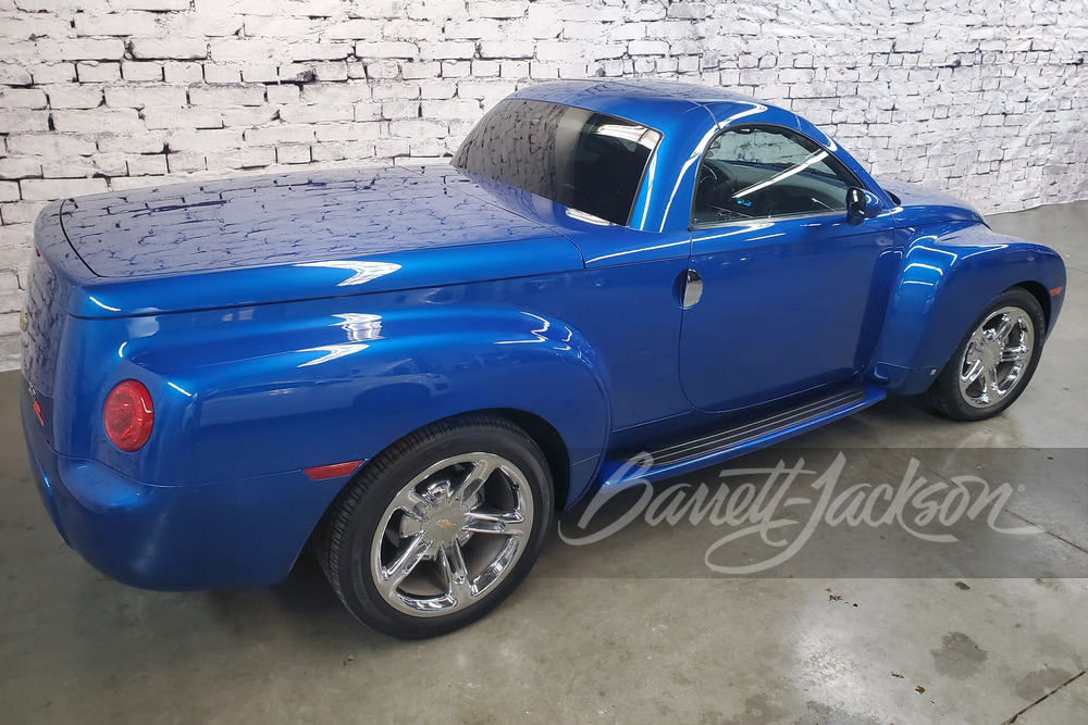 2006 CHEVROLET SSR PICKUP - Rear 3/4 - 243025