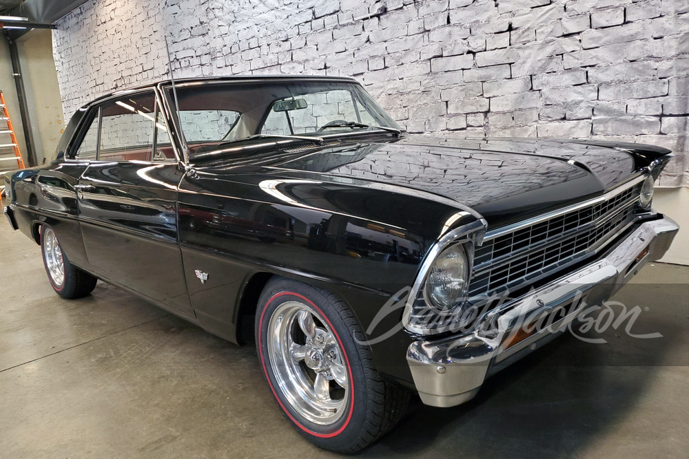 1967 CHEVROLET CHEVY II NOVA - Front 3/4 - 243026