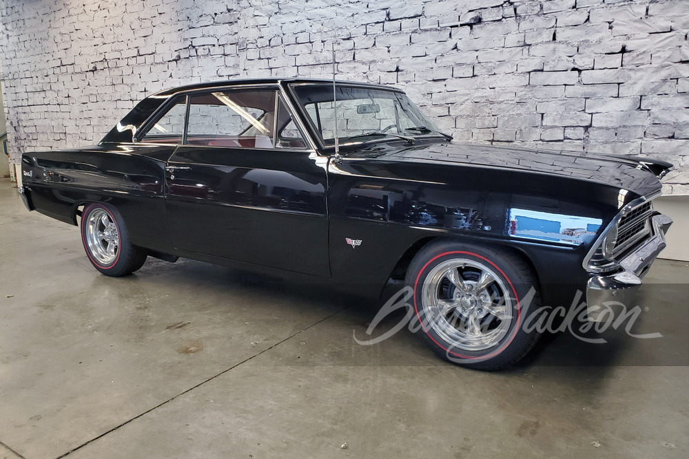 1967 CHEVROLET CHEVY II NOVA - Side Profile - 243026