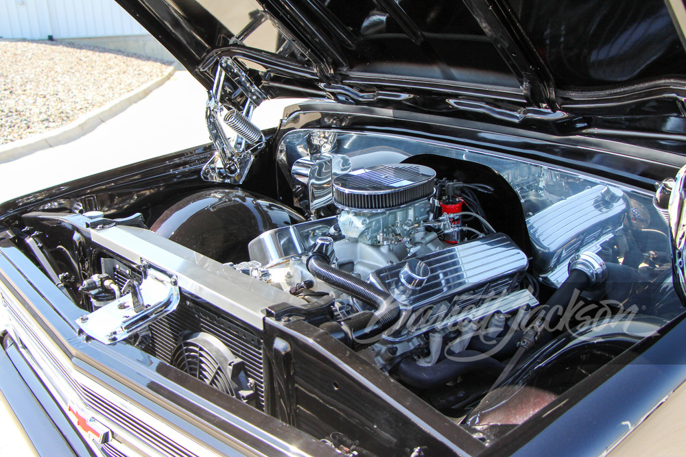 1968 CHEVROLET C10 STEPSIDE CUSTOM PICKUP - Engine - 243079