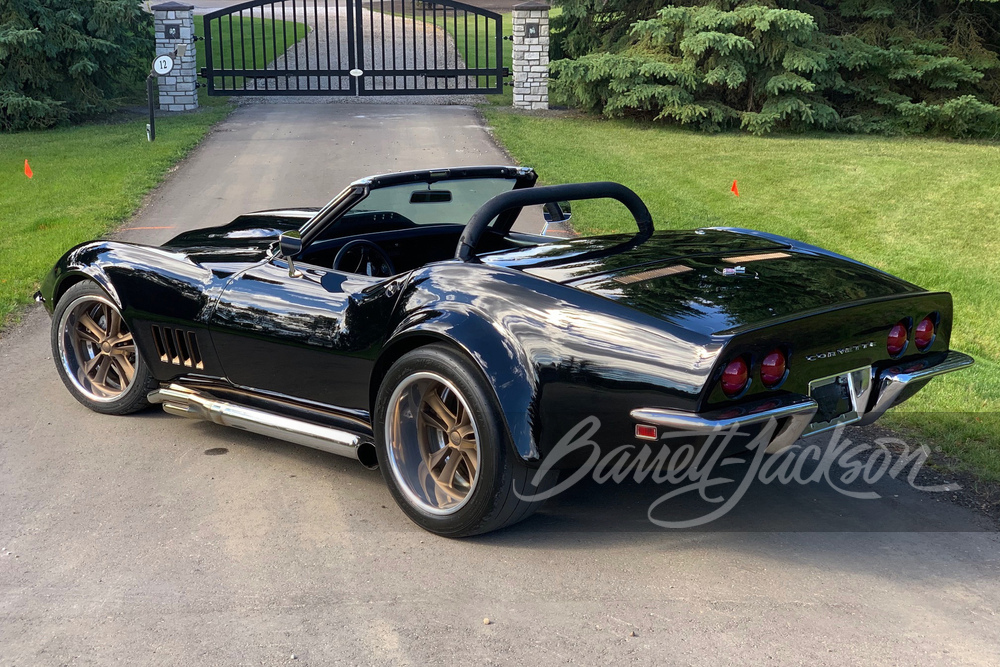 1968 CHEVROLET CORVETTE CUSTOM CONVERTIBLE - Rear 3/4 - 243167