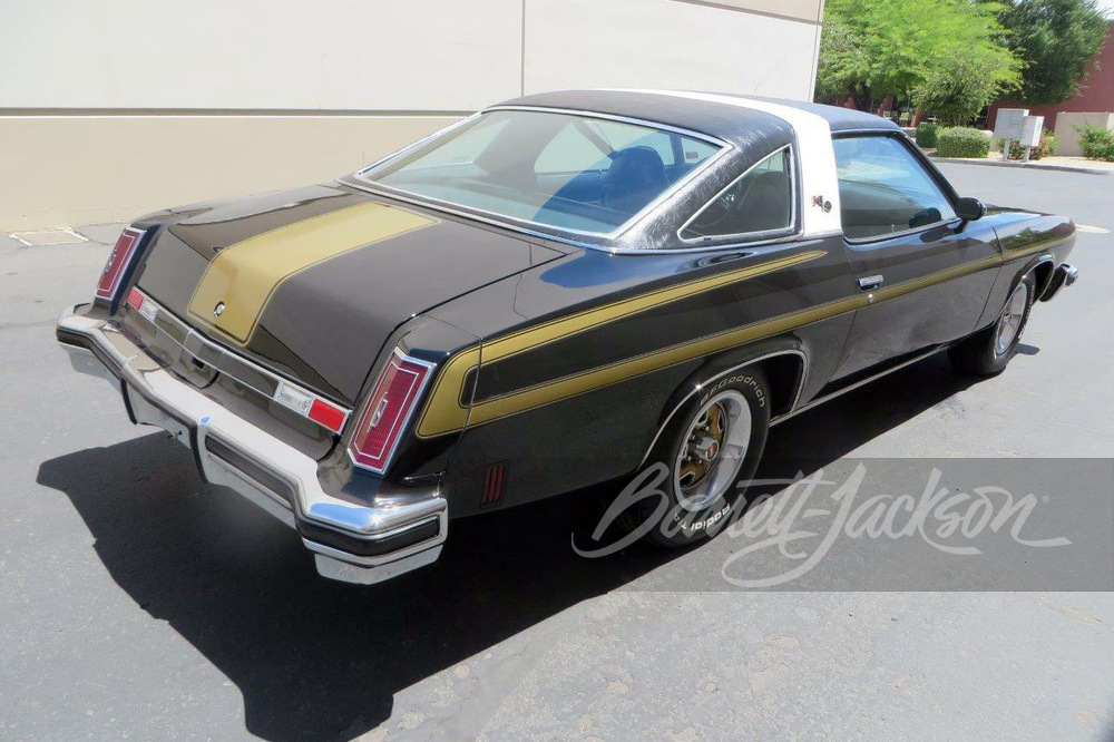 1974 OLDSMOBILE CUTLASS HURST W-30 - Rear 3/4 - 243249