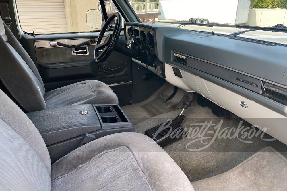 1989 chevy blazer interior