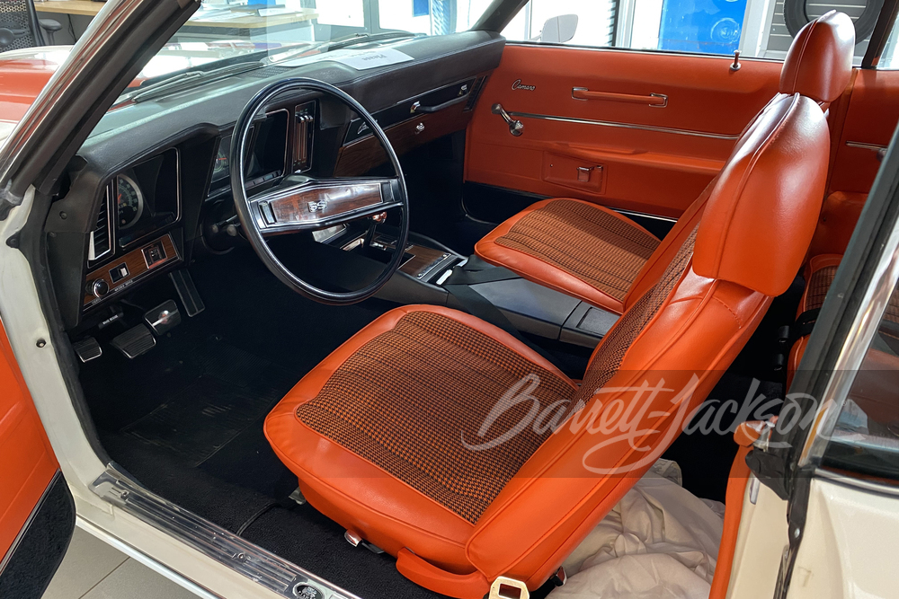 1969 CHEVROLET CAMARO INDY PACE CAR CONVERTIBLE - Interior - 243402