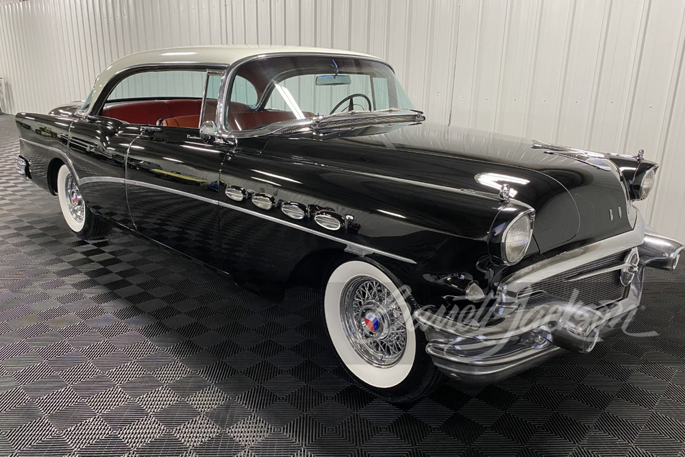 1956 BUICK ROADMASTER - Front 3/4 - 243697