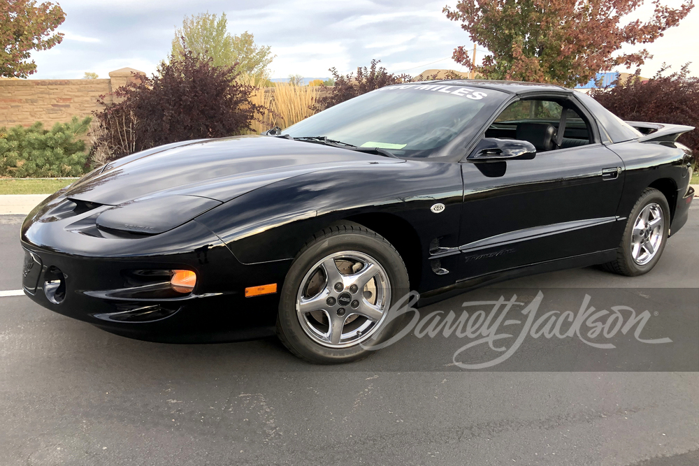 2002 PONTIAC FIREBIRD TRANS AM - Front 3/4 - 244070