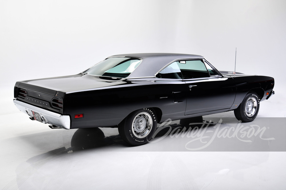1970 PLYMOUTH ROAD RUNNER - Rear 3/4 - 244123