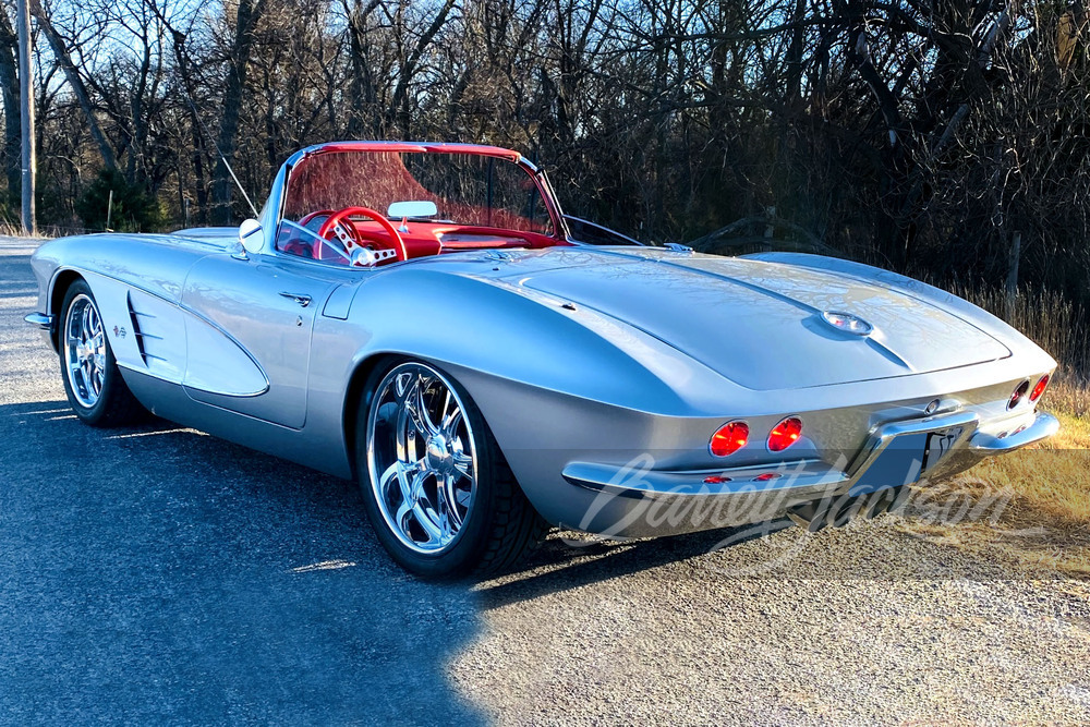 1962 CHEVROLET CORVETTE CUSTOM CONVERTIBLE - Rear 3/4 - 244305