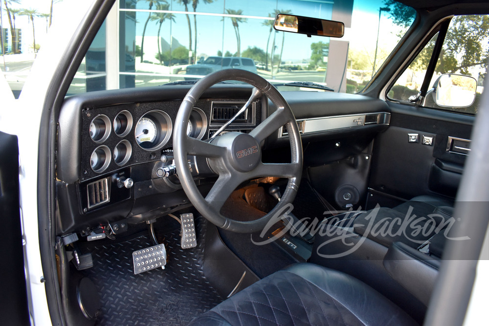 1985 chevy blazer interior