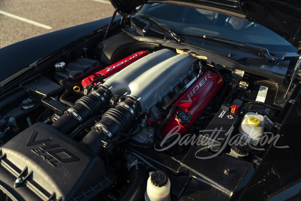 2010 DODGE VIPER ACR VOODOO EDITION - Engine - 244376