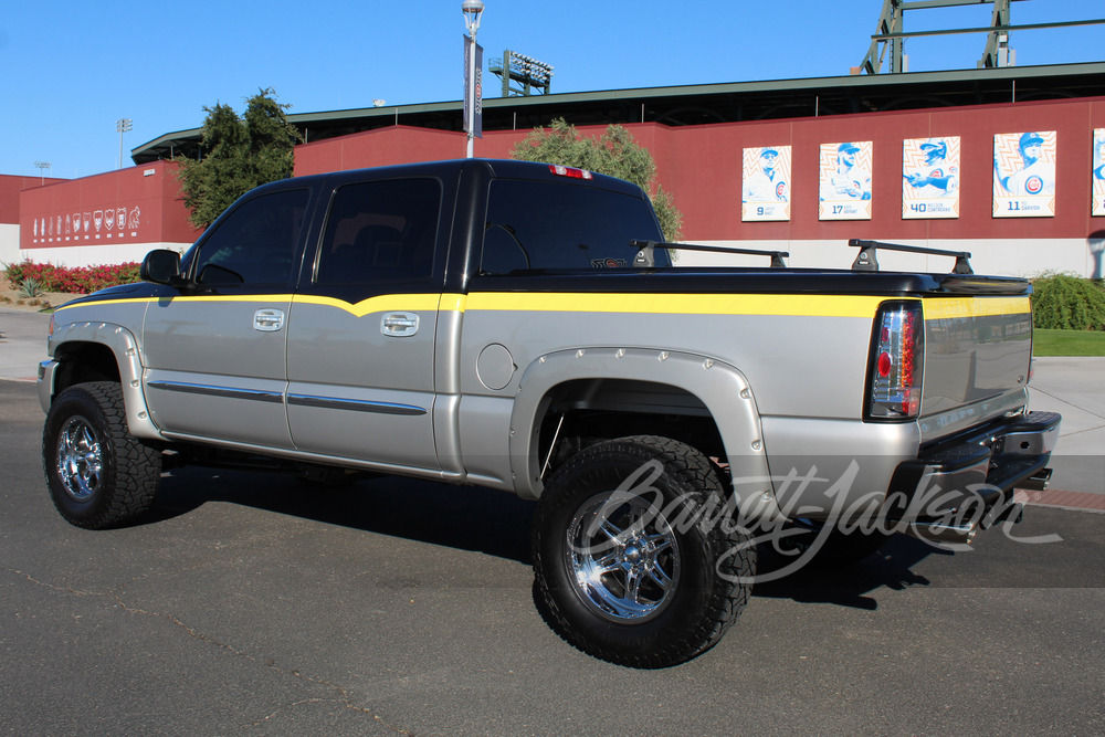 2006 GMC SIERRA 1500 CUSTOM PICKUP Rear 3/4 244436