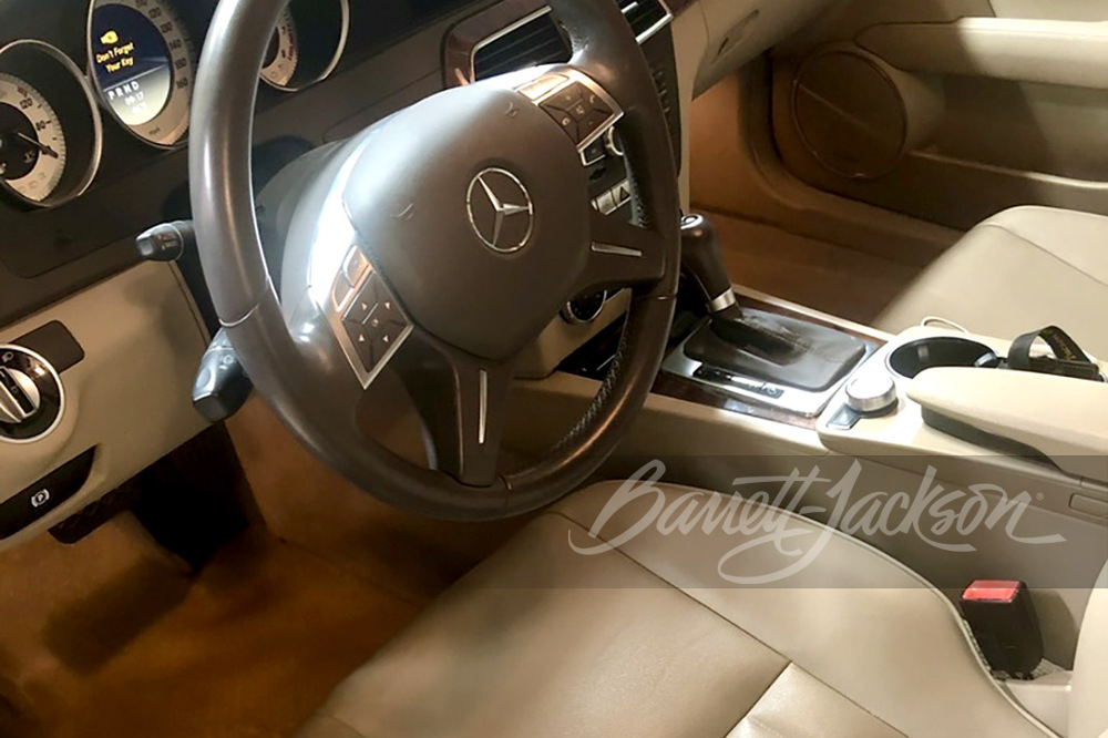 2012 MERCEDES-BENZ C250 - Interior - 244550