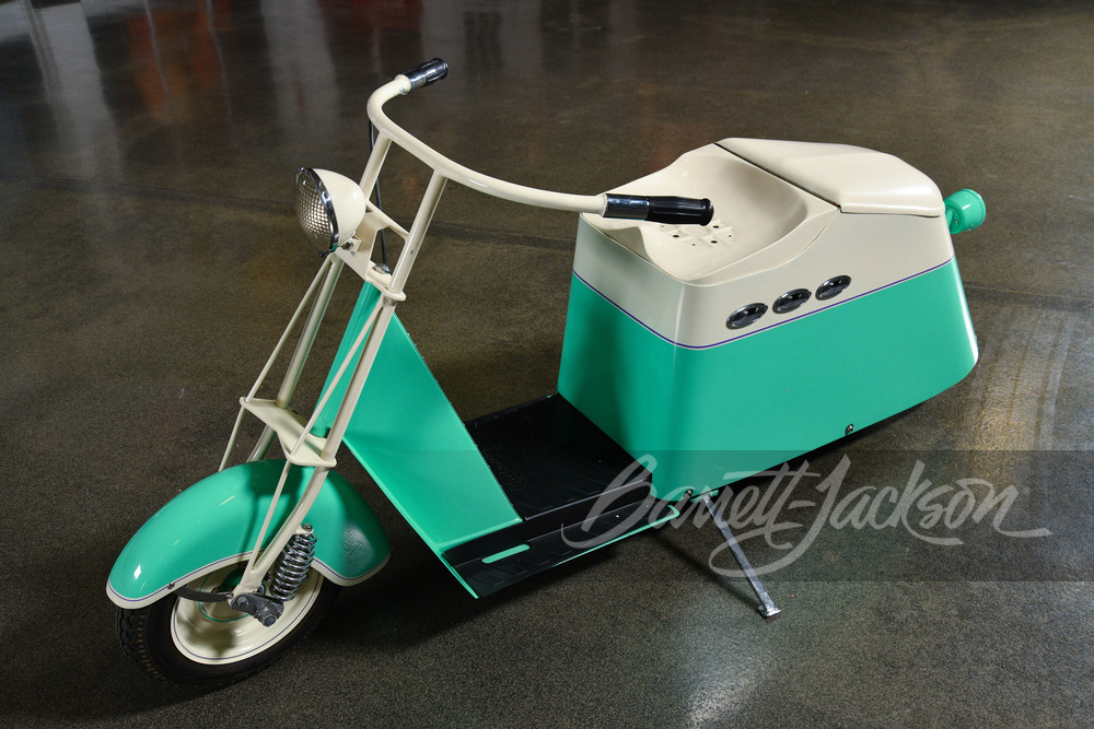 1957 CUSHMAN PACEMAKER SCOOTER - Misc 8 - 245065