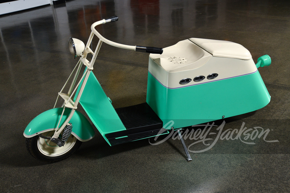 1957 CUSHMAN PACEMAKER SCOOTER - Side Profile - 245065