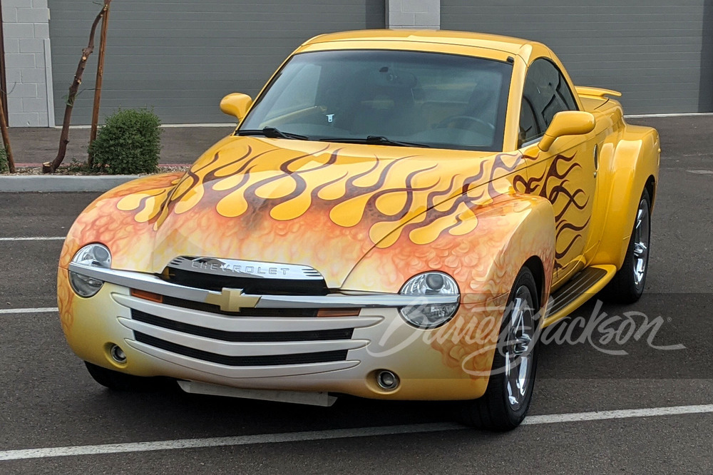 2006 CHEVROLET SSR CUSTOM PICKUP - Front 3/4 - 245075