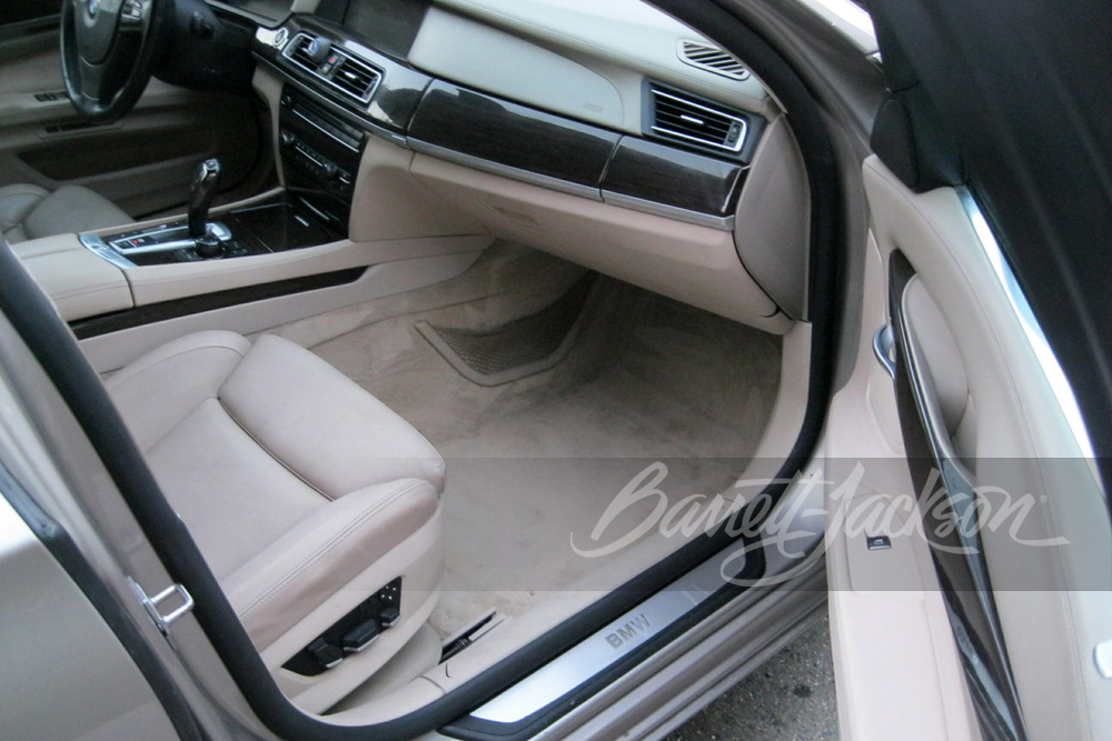 2009 BMW 750Li - Interior - 245126