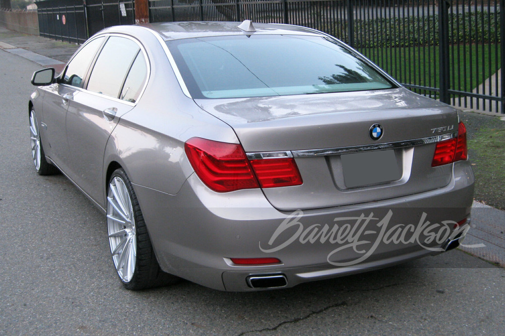 2009 BMW 750Li - Rear 3/4 - 245126