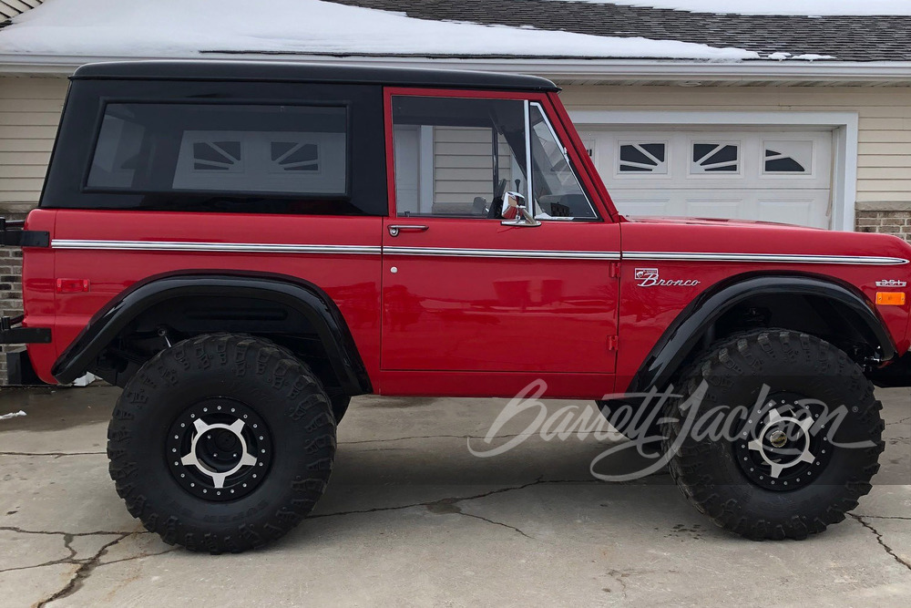 1975 FORD BRONCO CUSTOM SUV - Side Profile - 245199