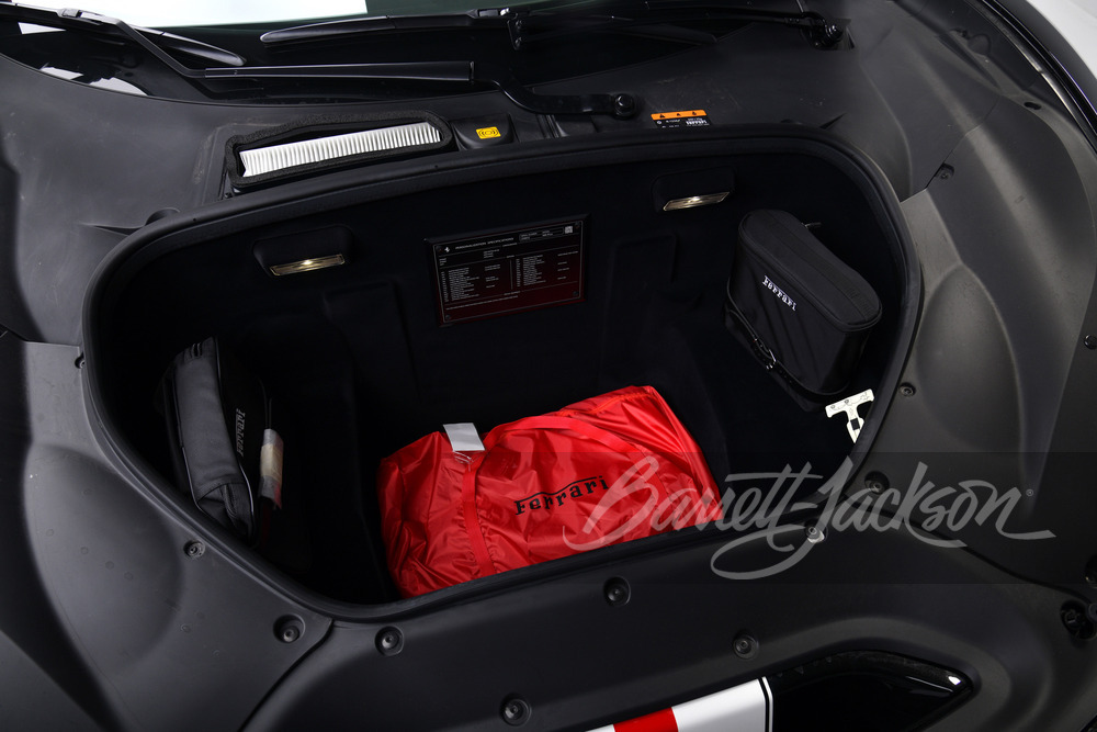 2020 FERRARI 488 PISTA - Misc 30 - 245216