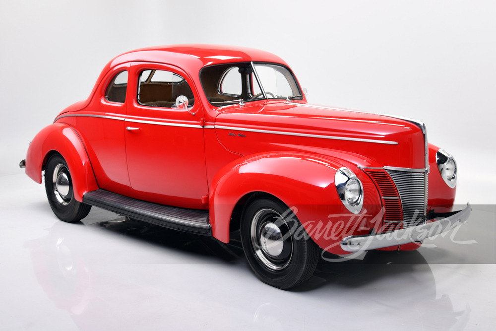 1940 FORD COUPE - Front 3/4 - 245274