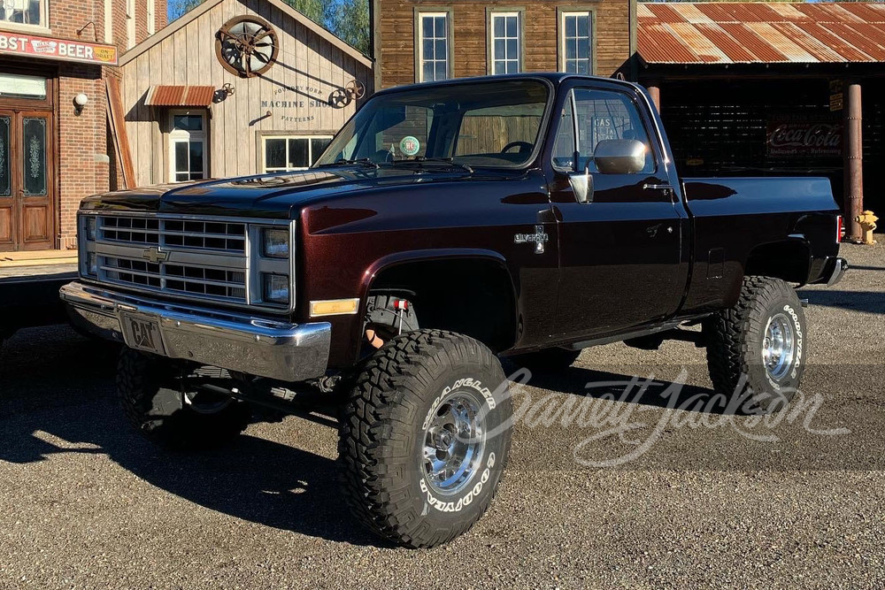 1985 CHEVROLET K10 CUSTOM PICKUP - Front 3/4 - 245312
