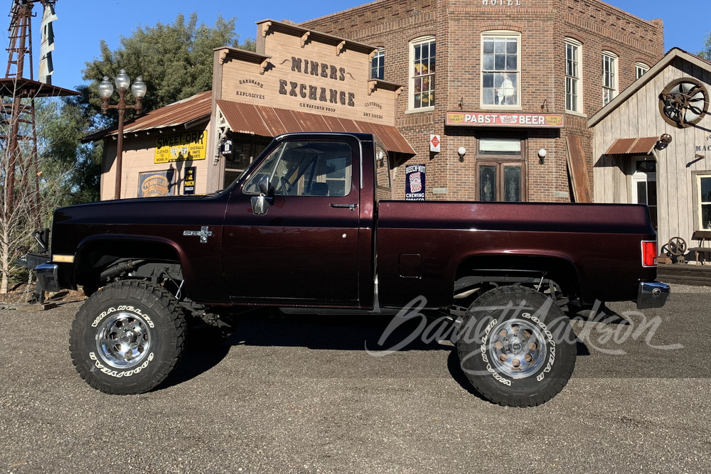 1985 CHEVROLET K10 CUSTOM PICKUP - Side Profile - 245312