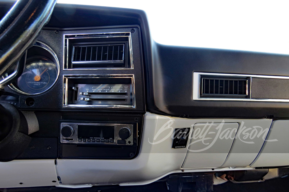 1982 CHEVROLET C20 CUSTOM PICKUP - Misc 5 - 245328