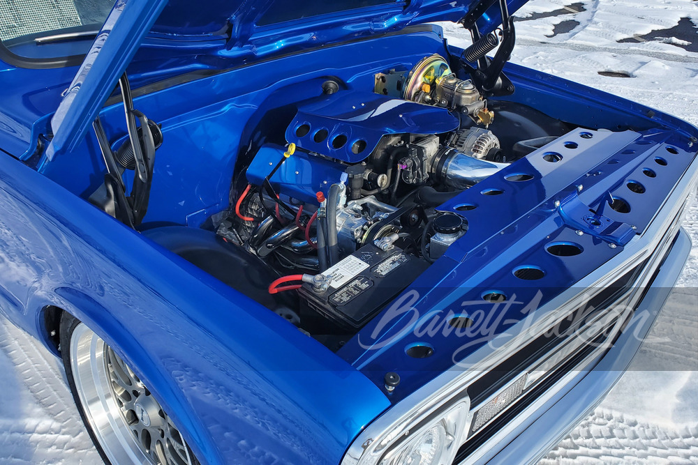 1969 CHEVROLET C10 CUSTOM STEPSIDE PICKUP - Engine - 245824