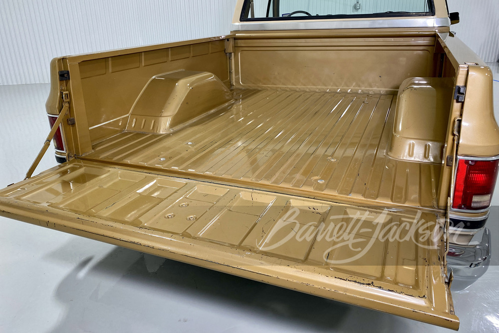 1984 CHEVROLET C10 CUSTOM DELUXE PICKUP - Misc 42 - 246126
