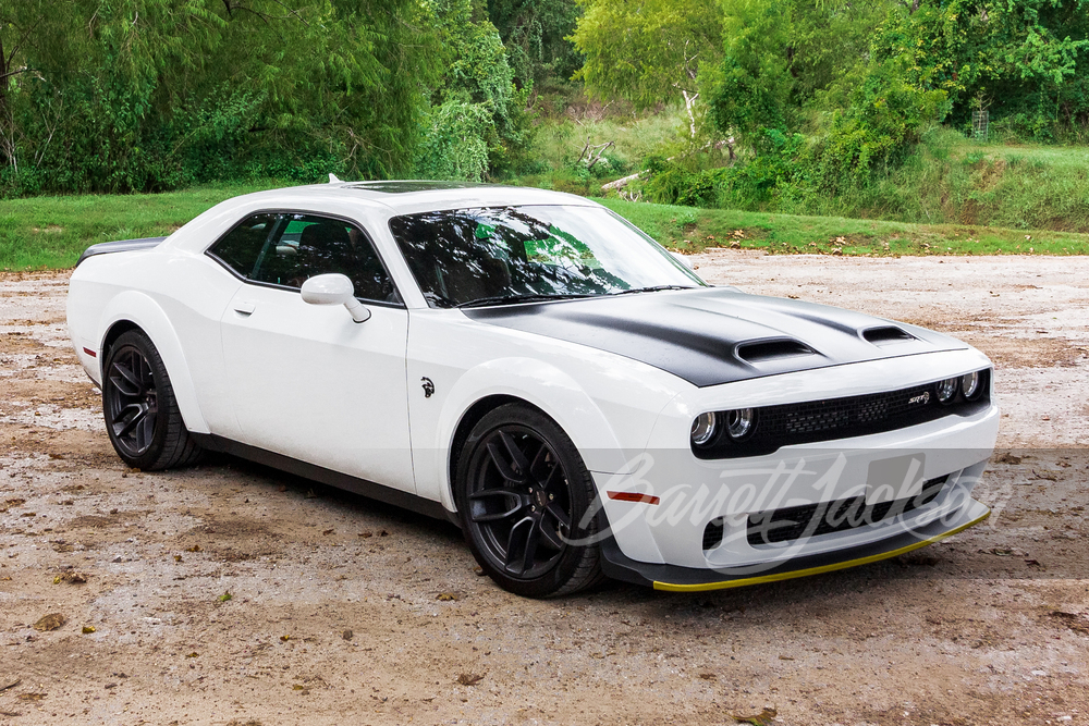 2019 DODGE CHALLENGER SRT HELLCAT REDEYE WIDEBODY - Front 3/4 - 246780
