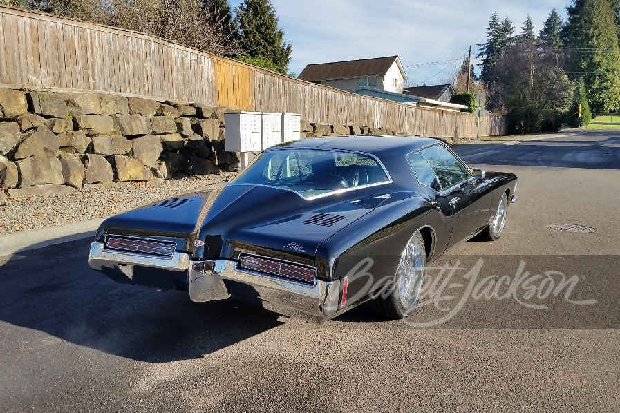 1971 BUICK RIVIERA GS CUSTOM COUPE - Rear 3/4 - 247787
