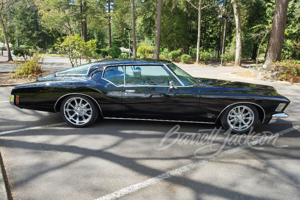 1971 BUICK RIVIERA GS CUSTOM COUPE - Side Profile - 247787
