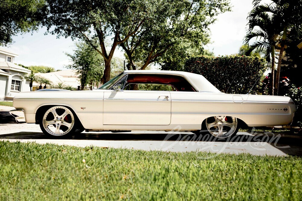 1964 CHEVROLET IMPALA SS CUSTOM COUPE - Side Profile - 247824