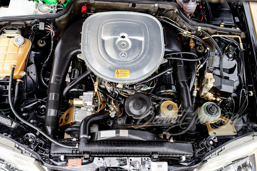 1991 MERCEDES-BENZ 560SEL - Engine - 247952